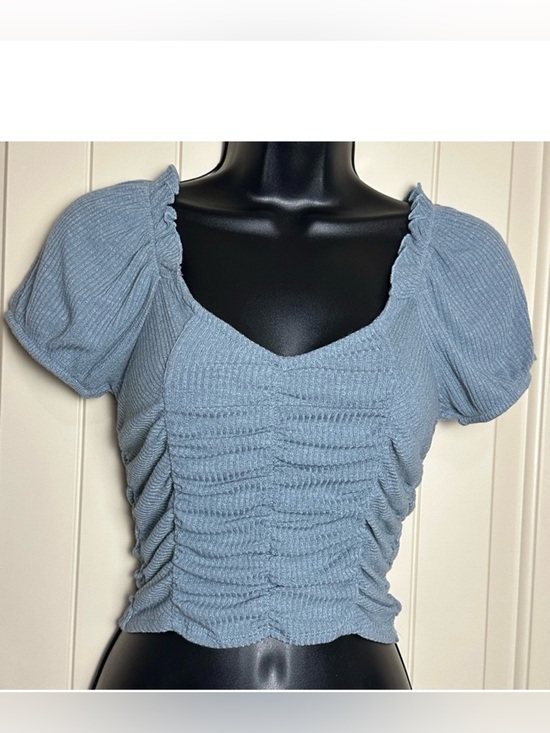 Altar'd State Tops - Altar'd State Light Blue Ruched Puff Sleeve Crop Top Small NWT $54.95